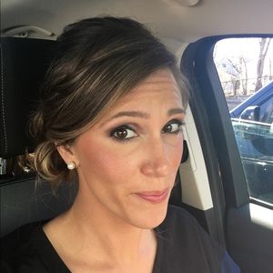 Meet your Posher, Jenn